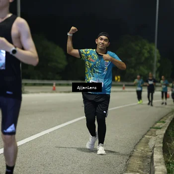 Runner Photo 5845394