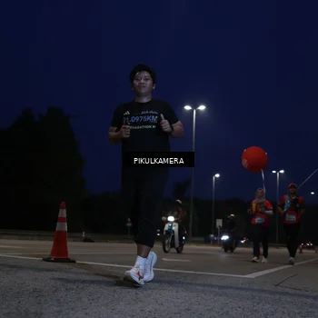 Runner Photo 5845875