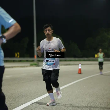 Runner Photo 5846156