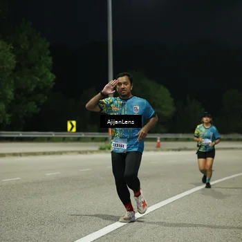 Runner Photo 5846343
