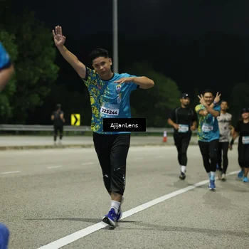 Runner Photo 5846854