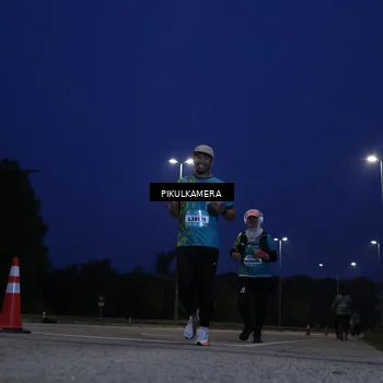 Runner Photo 5847000