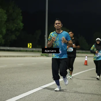 Runner Photo 5847010