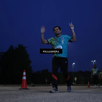 Runner Photo 5847185