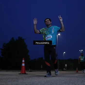 Runner Photo 5847353