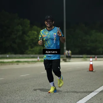 Runner Photo 5848152