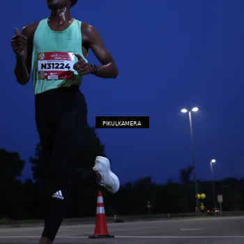 Runner Photo 5848352
