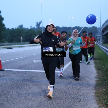 Runner Photo 5849009