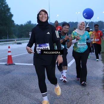 Runner Photo 5849030