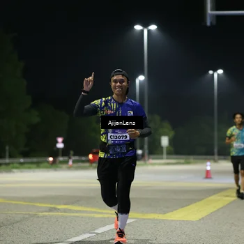 Runner Photo 5849917