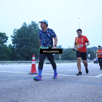 Runner Photo 5852996
