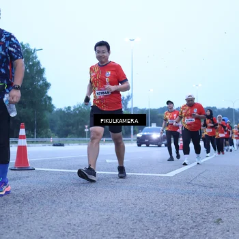 Runner Photo 5853012