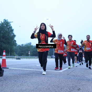Runner Photo 5853044
