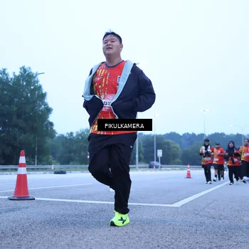 Runner Photo 5853130