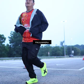 Runner Photo 5853136