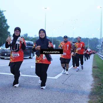 Runner Photo 5853156
