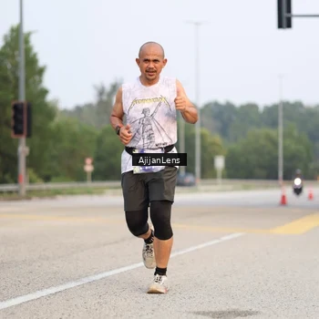 Runner Photo 5857945