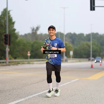 Runner Photo 5858003