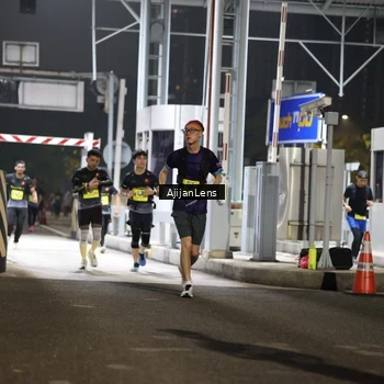 Runner Photo 5858757
