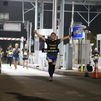 Runner Photo 5858864