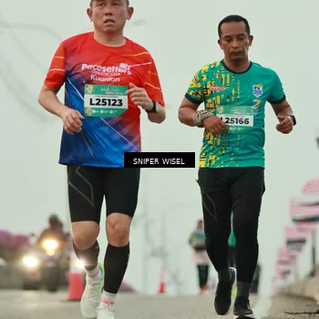 Runner Photo 5859202