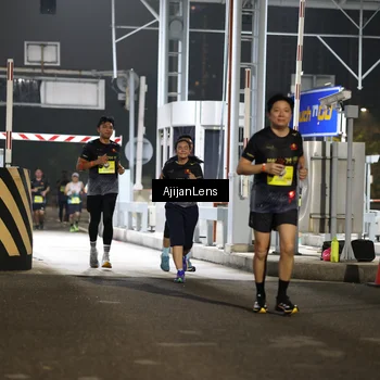 Runner Photo 5859242