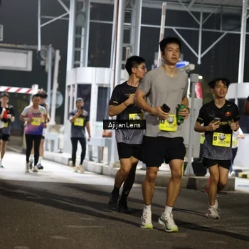 Runner Photo 5859435