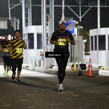 Runner Photo 5859675