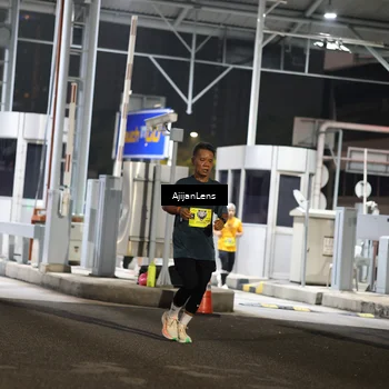 Runner Photo 5859875