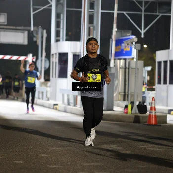 Runner Photo 5859975
