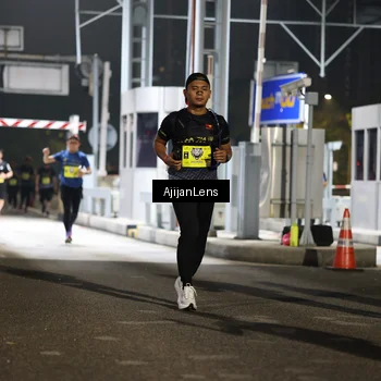Runner Photo 5860000