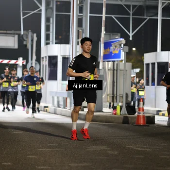 Runner Photo 5860012