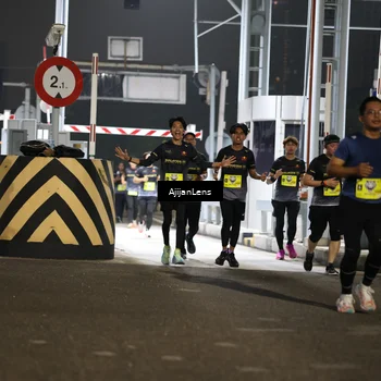 Runner Photo 5860063