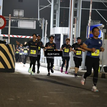 Runner Photo 5860077