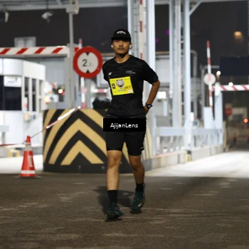 Runner Photo 5860142