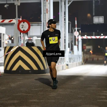 Runner Photo 5860153