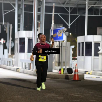 Runner Photo 5860316