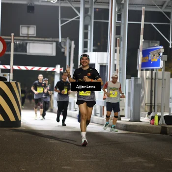 Runner Photo 5860359