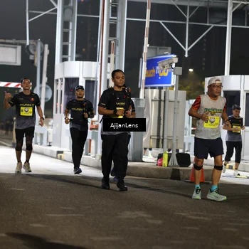 Runner Photo 5860400