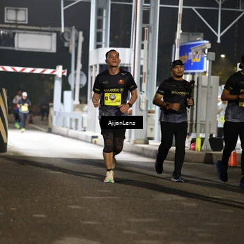 Runner Photo 5860416