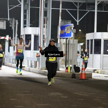 Runner Photo 5860443