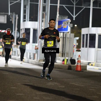 Runner Photo 5860563