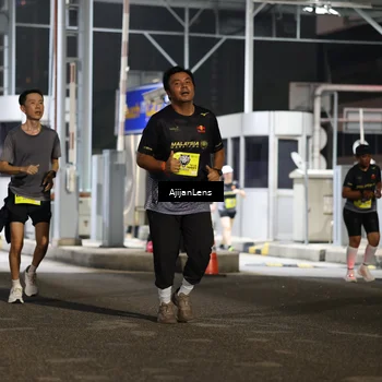 Runner Photo 5860860