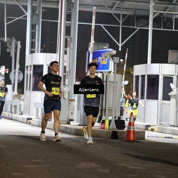 Runner Photo 5861035