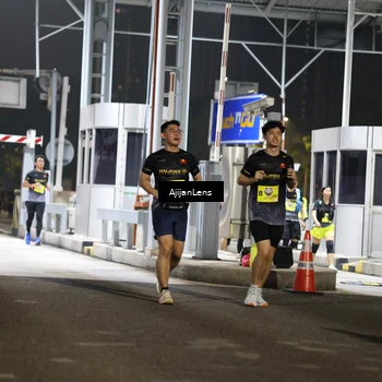 Runner Photo 5861044