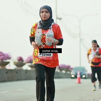 Runner Photo 5863764