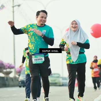 Runner Photo 5863848