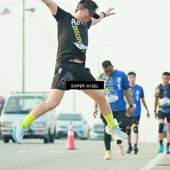 Runner Photo 5864117