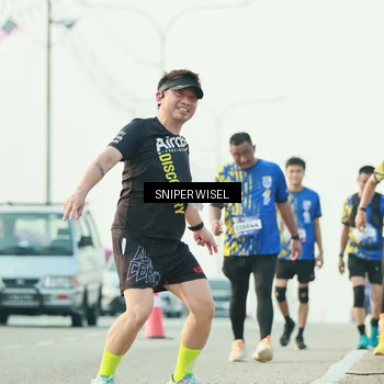 Runner Photo 5864124