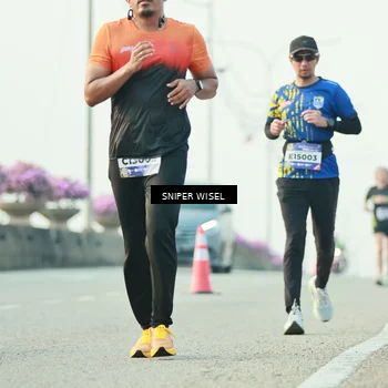 Runner Photo 5864191